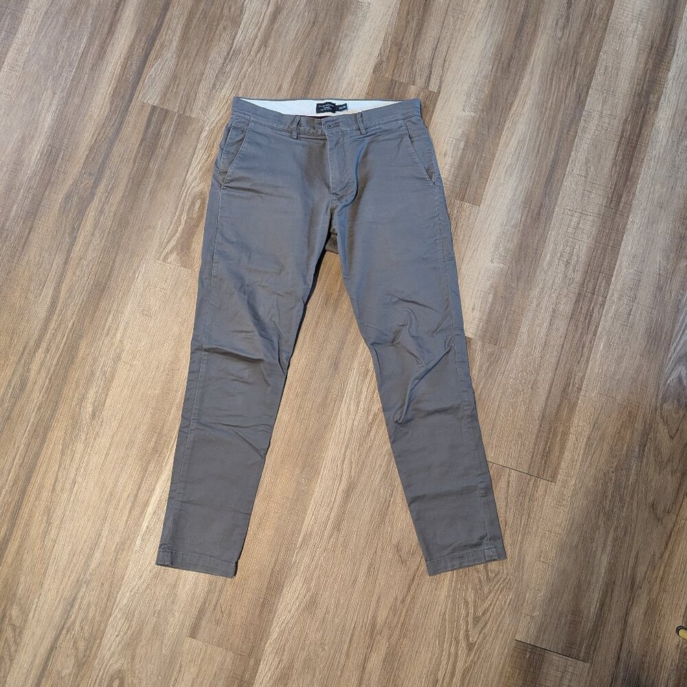 Club Monaco gray chinos 30x30